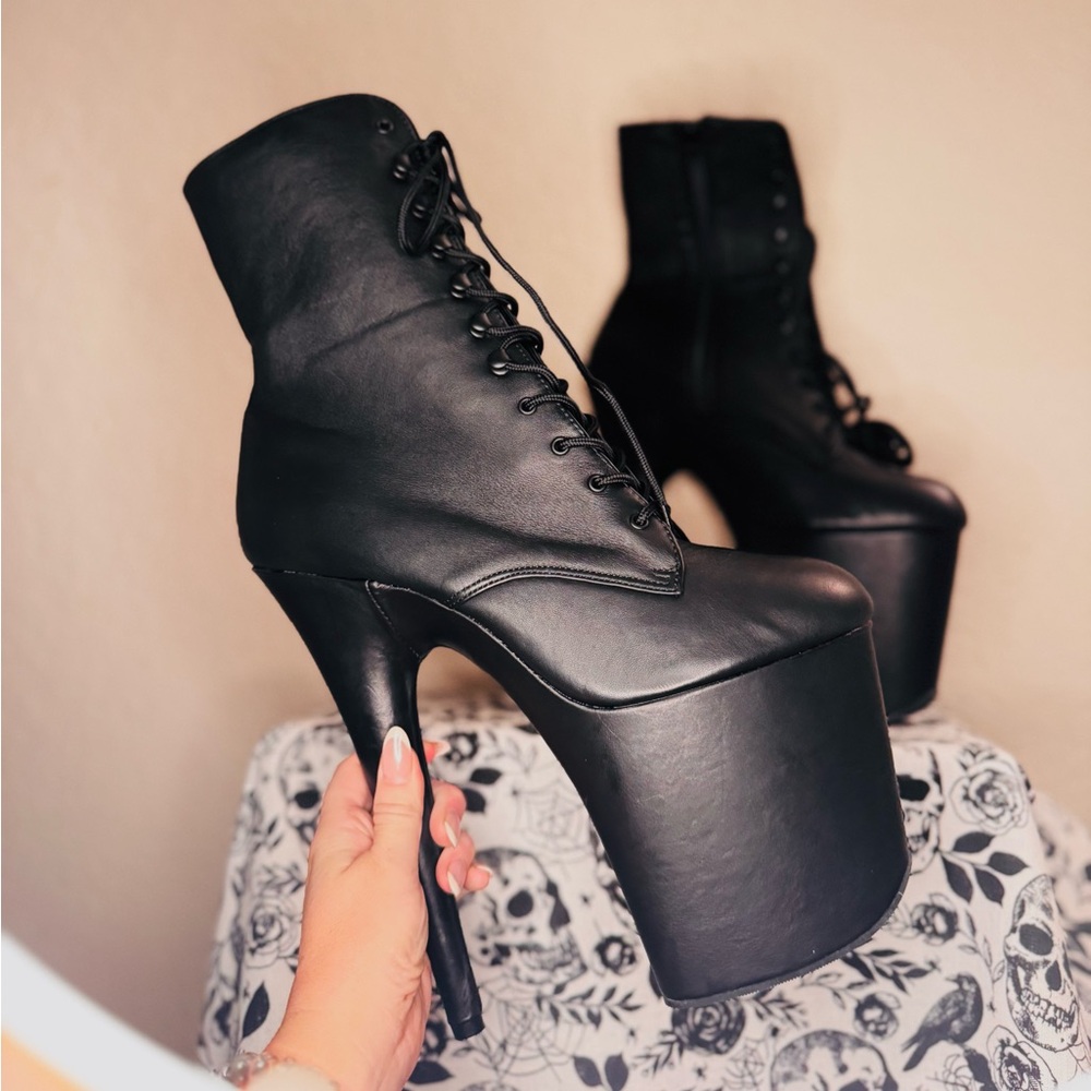 Pleaser Flamingo Black High Platform Lace-Up Boots